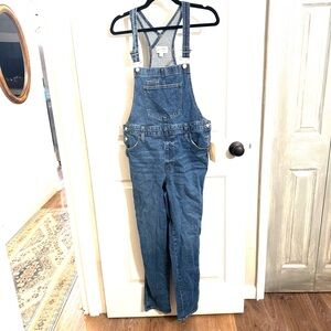 NWT!  Universal Thread Women's Blue Denim Overalls